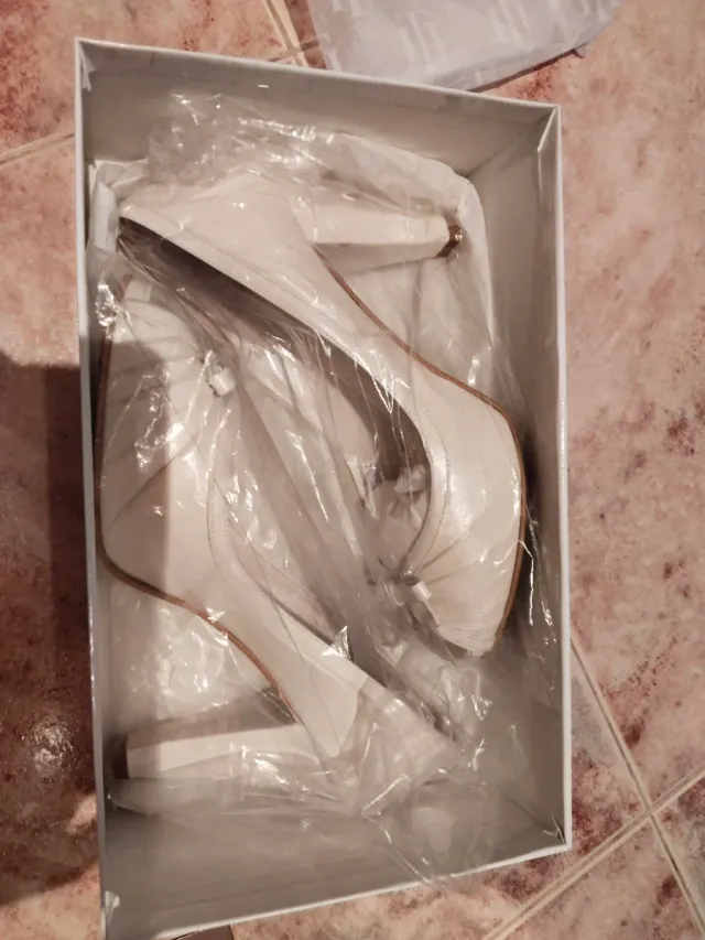 Zapatos de Novia Aire Barcelona Blancos