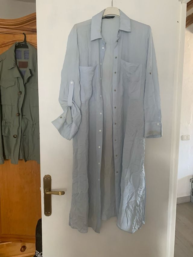 Vestido camisero largo azul Zara