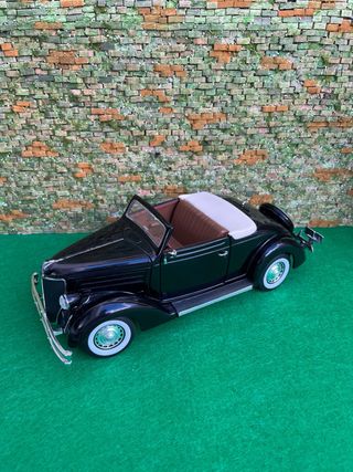 Ford Deluxe Cabriolet (1936) - Welly 1:18