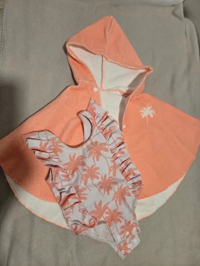 Set costume da bagno e poncho per bambina con palme