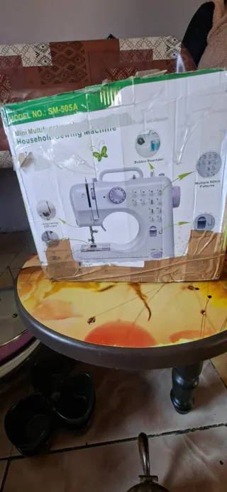 Máquina de coser SM-505A