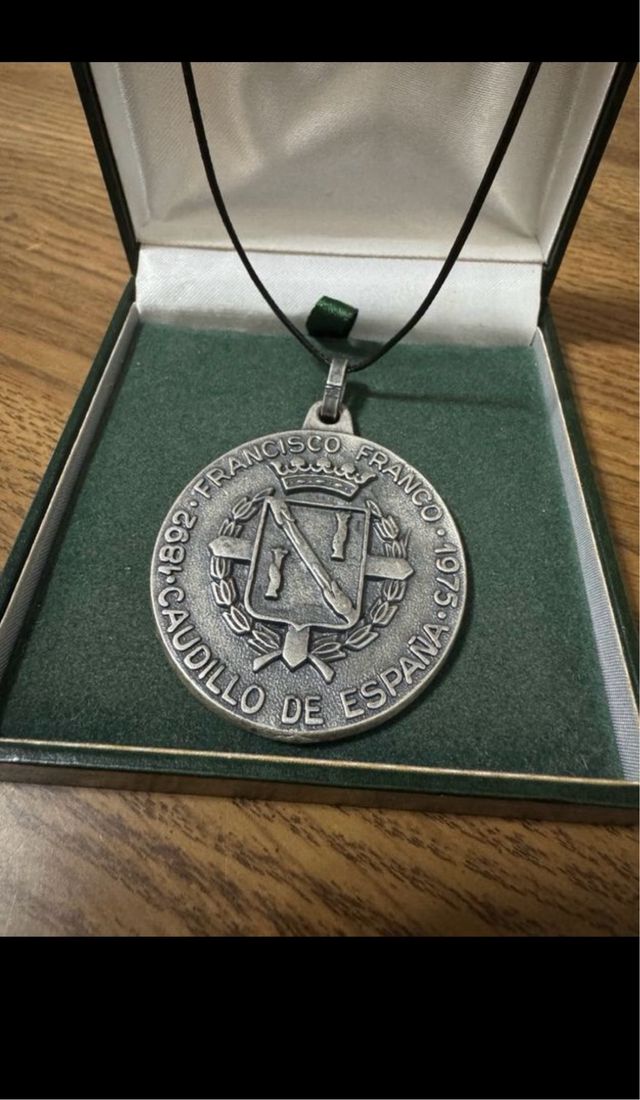 Medalla España Una Grande y Libre