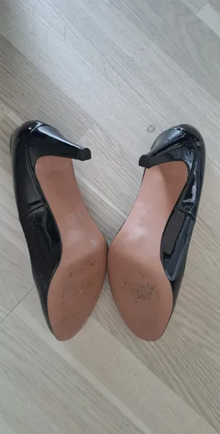 Zapatos de tacón Gloria Ortiz negros
