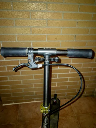 Patinete Oxelo Negro y Amarillo