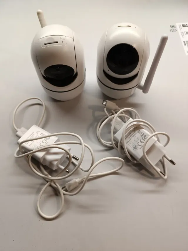 2 Cámaras Vigilancia Wifi + Cargadores