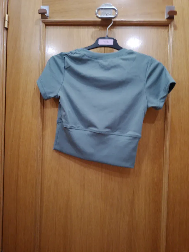 Top deportivo Adidas mujer verde