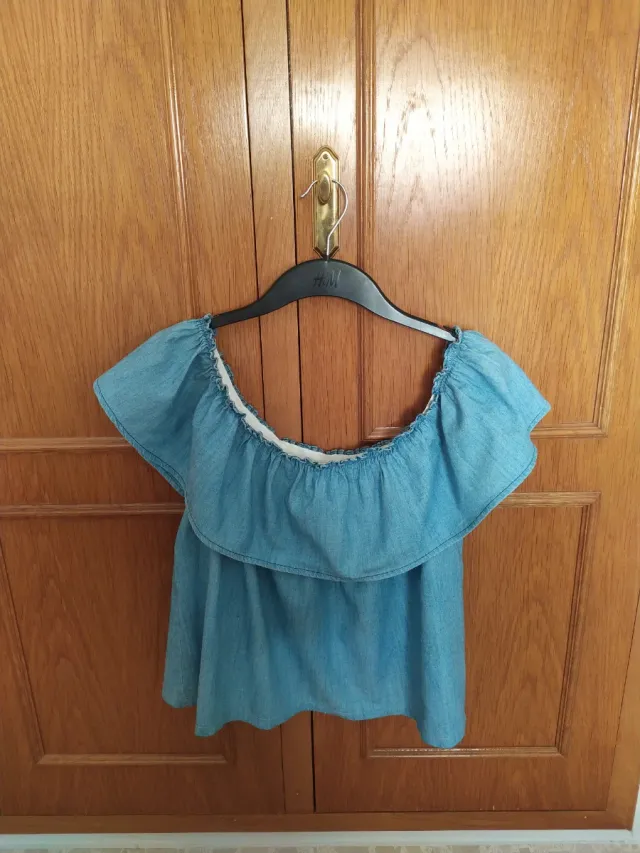 Top vaquero con volantes