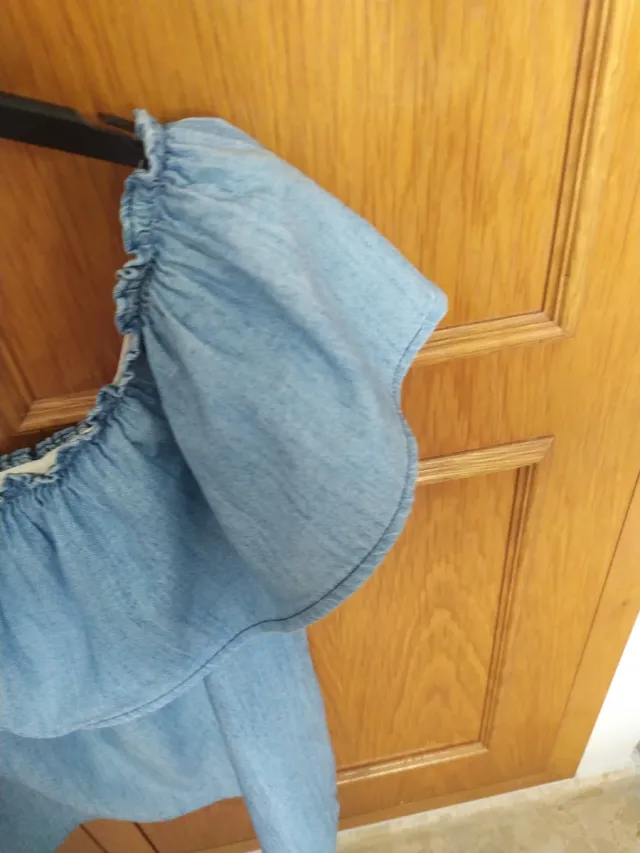 Top vaquero con volantes