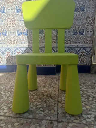 Silla infantil Ikea verde