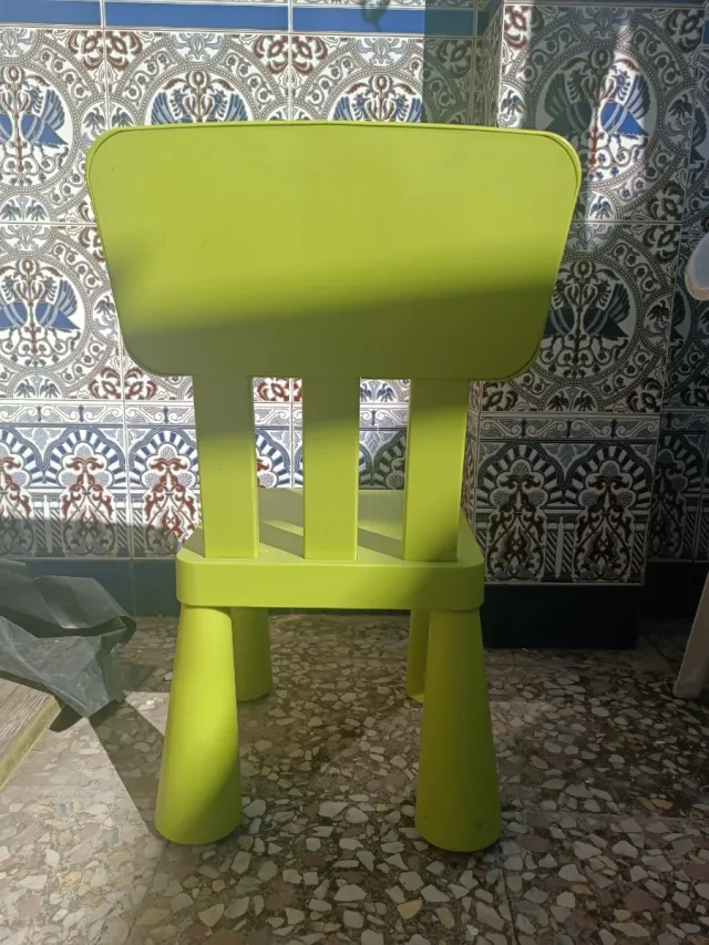 Silla infantil Ikea verde