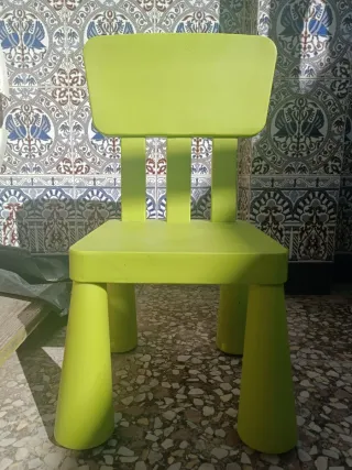Silla infantil Ikea verde