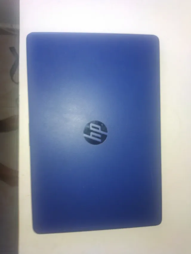 Portátil HP azul