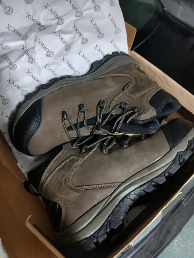 Botas de trabajo como el Gore-Tex negras y marrone
