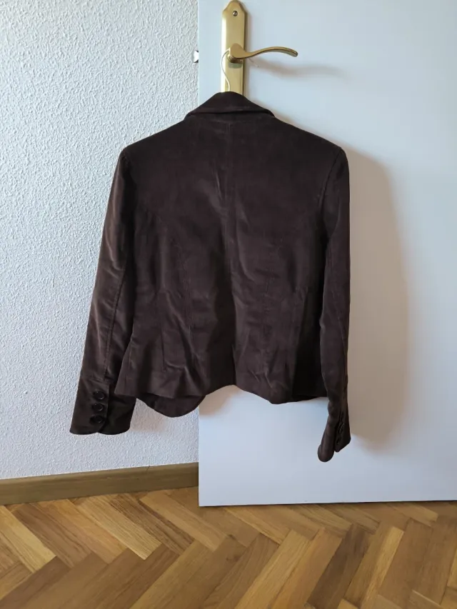 Chaqueta pana fina marrón