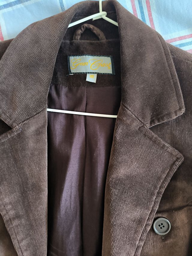 Chaqueta pana fina marrón