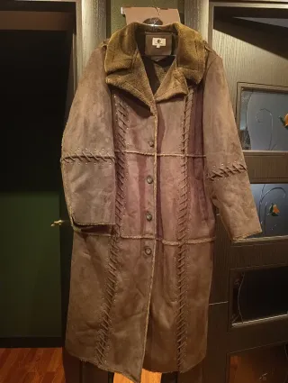 Abrigo Punto Roma Marrón