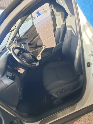 Toyota C-HR eCVT 180 Advance Luxury