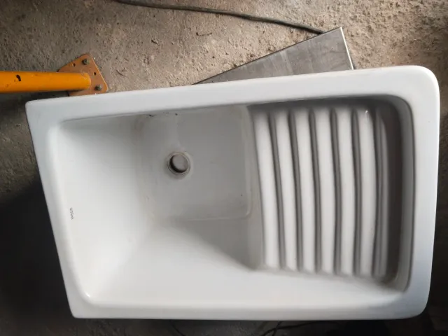 Lavadero de cerámica blanco