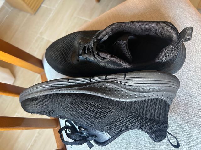 Zapatillas Skechers Negras Talla 40
