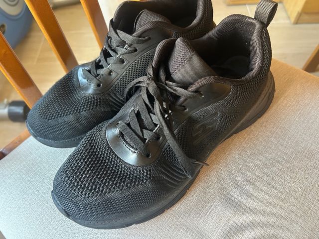 Zapatillas Skechers Negras Talla 40