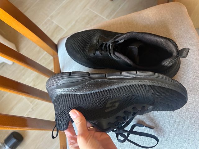 Zapatillas Skechers Negras Talla 40