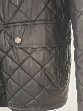 Chaqueta impermeable rombos hombre negra