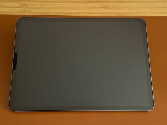 iPad Pro 11 2020 + Magic Keyboard