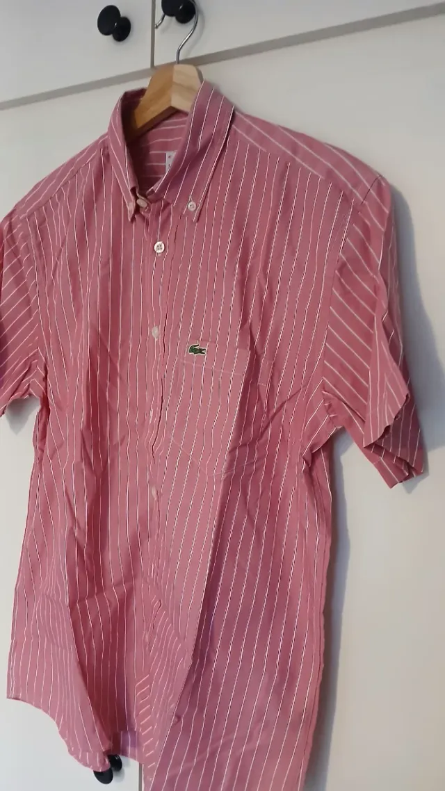 Camisa Lacoste Rayas Rojas y Blancas