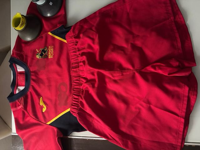 equipación española de los 100 años del rugby