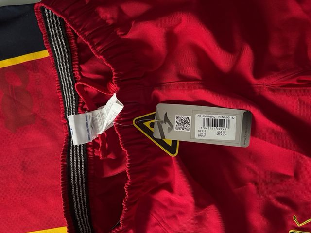 equipación española de los 100 años del rugby