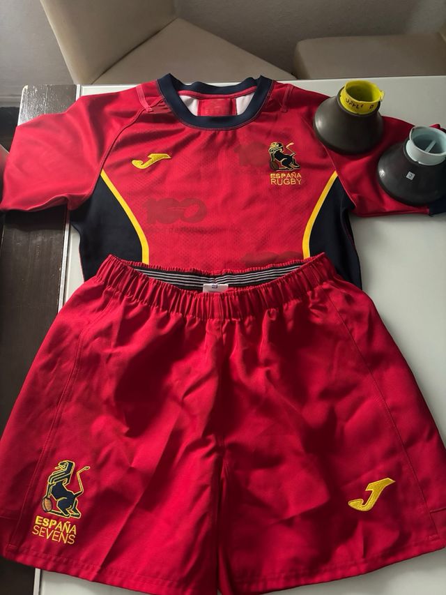 equipación española de los 100 años del rugby