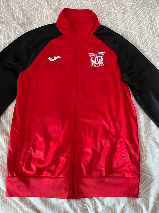 Chaqueta CD Leganés Joma Roja y Negra