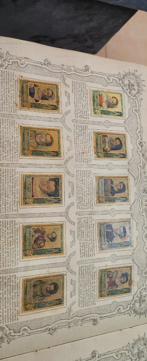 Álbum de cromos antiguo