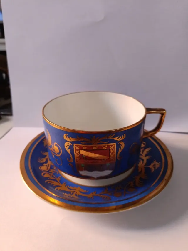 Taza y plato Thomas Bavaria azul y oro