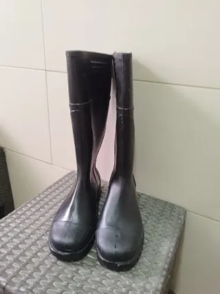 Botas de agua negras
