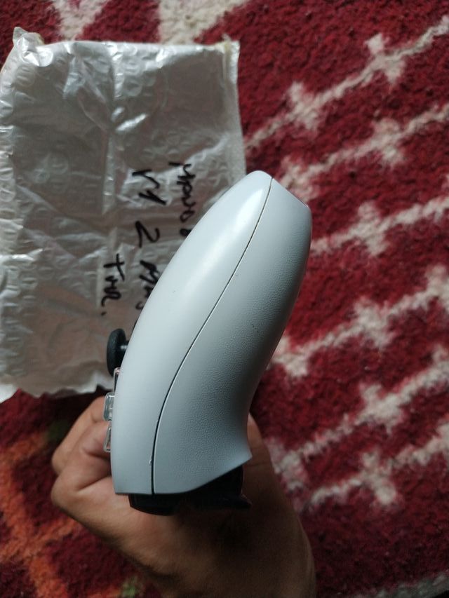 Controller DualSense PS5 con joystick magnetici TMR