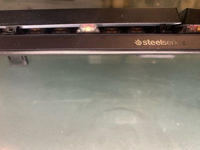 Teclado Steel Series Apex TKL