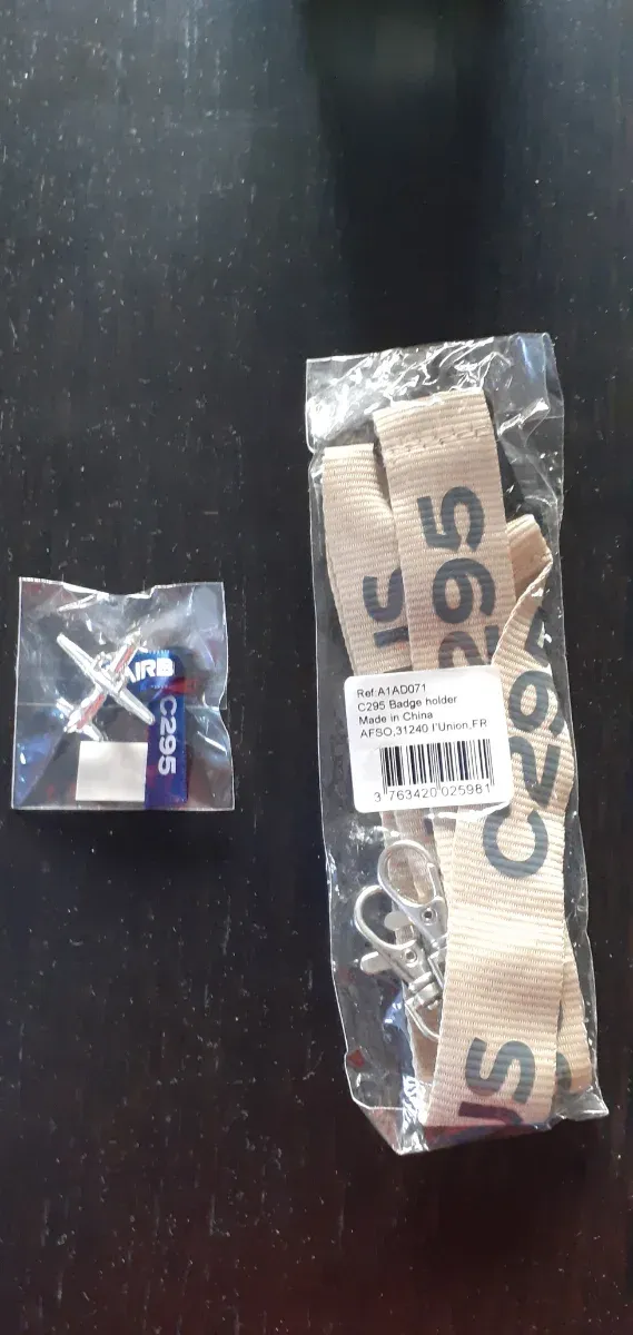 Lanyard y Pin Airbus C295