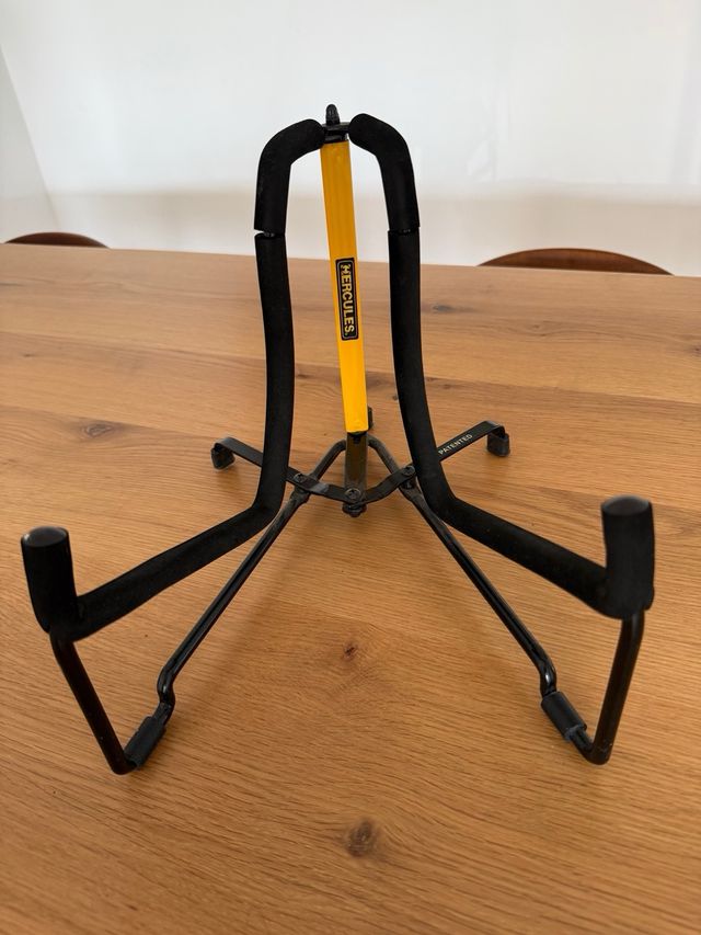 Soporte Plegable Hércules Guitarra