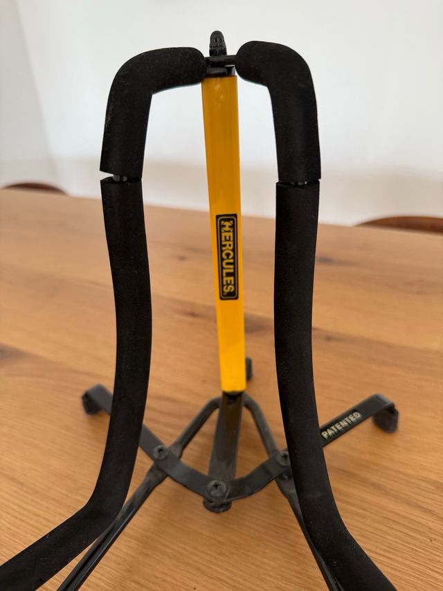 Soporte Plegable Hércules Guitarra