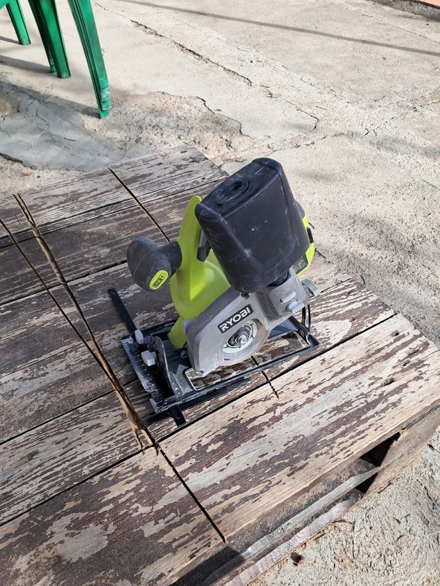 Cortadora cerámica a baterias