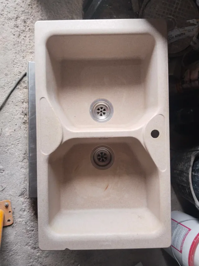 Fregadero doble de cuarzo color beige