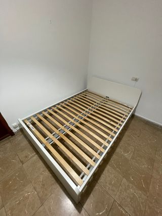 Somier en muy buen estado 140x 200