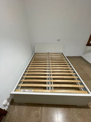 Somier en muy buen estado 140x 200