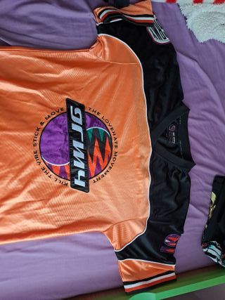 Camiseta Grimey Naranja y Negra