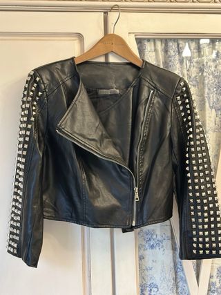 Cazadora polipiel tachuelas Tommy Hilfiger