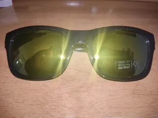 Gafas de sol Sun Planet negras y amarillas