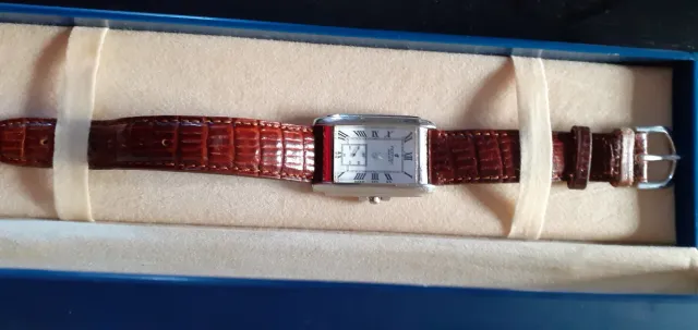 Reloj Festina Rectangular Marrón y Plateado