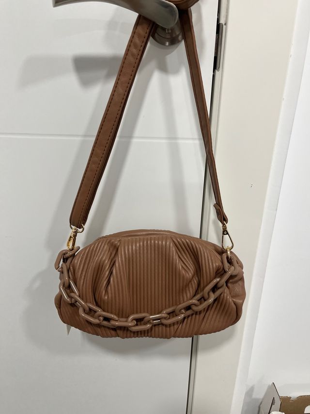 Bolso de piel sintética marrón