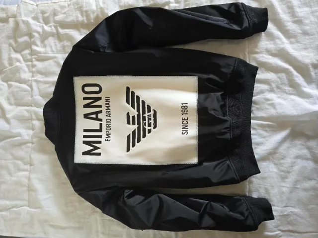 Chaqueta Emporio Armani Negra ORIGINAL